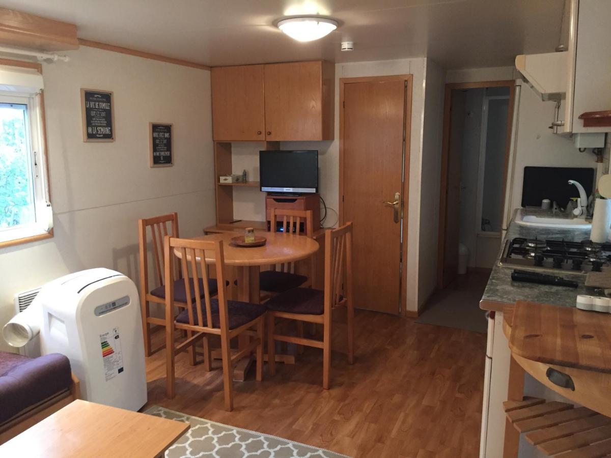 Mobil-Home 4-6 Personnes 波讷地区圣朱利安 外观 照片